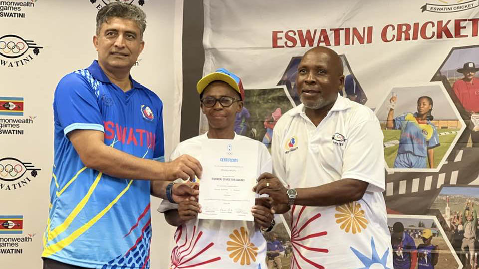 ‘Bucs’ tactician Zenzile earns cricket badge